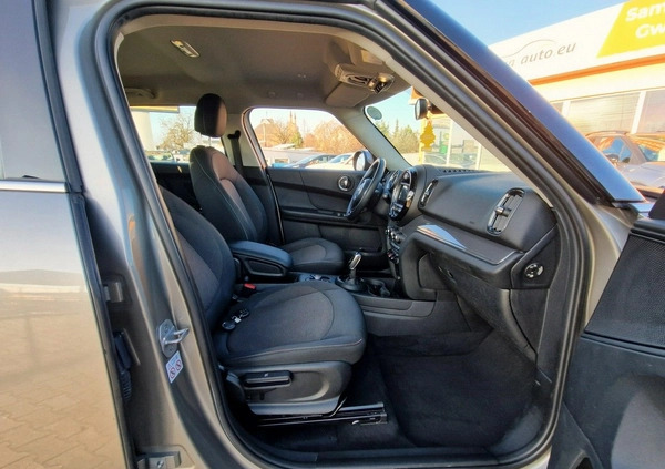 MINI Countryman cena 64900 przebieg: 186200, rok produkcji 2019 z Sosnowiec małe 631